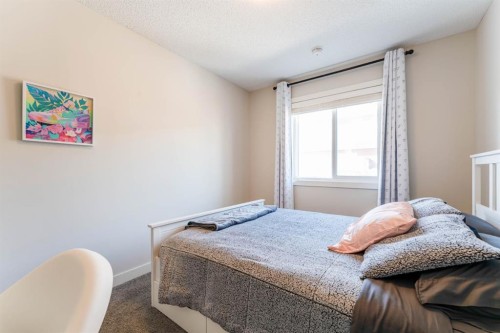 5 Sage Bluff Heights Nw, Calgary, AB - Indoor Photo Showing Bedroom