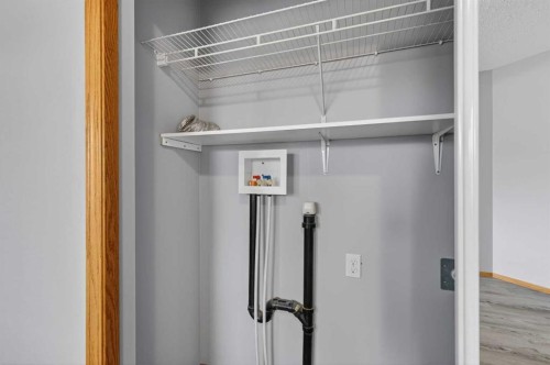 106 Cambridge Glen Drive, Strathmore, AB - Indoor With Storage
