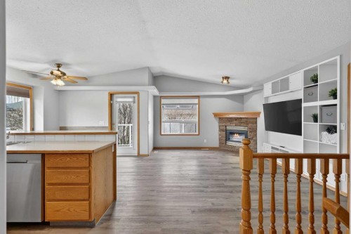 106 Cambridge Glen Drive, Strathmore, AB - Indoor With Fireplace