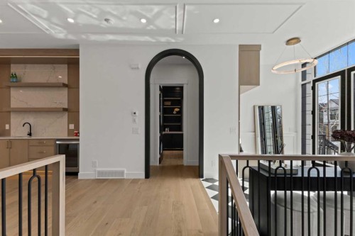 1910 Broadview Road, Calgary, AB - Indoor Photo Showing Other Room