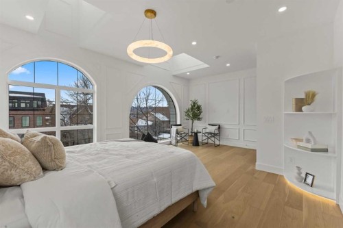 1910 Broadview Road, Calgary, AB - Indoor Photo Showing Bedroom