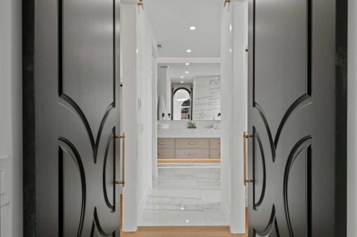 1910 Broadview Road, Calgary, AB - Indoor Photo Showing Other Room