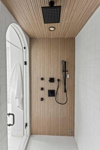 1910 Broadview Road, Calgary, AB -  With Exterior