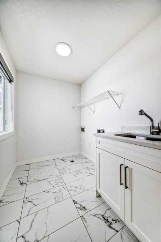 772 Edgefield Crescent, Strathmore, AB - Indoor Photo Showing Other Room