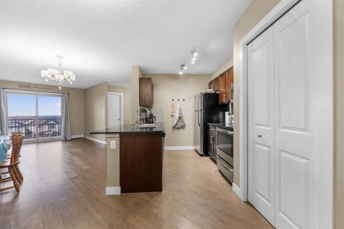 409-5 Saddlestone Way Ne, Calgary, AB - Indoor Photo Showing Kitchen