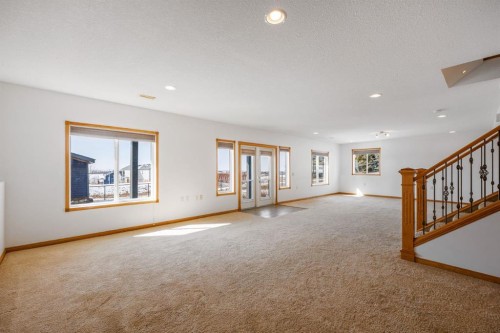 20 Hillcrest Boulevard, Strathmore, AB - Indoor