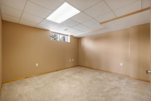 20 Hillcrest Boulevard, Strathmore, AB - Indoor