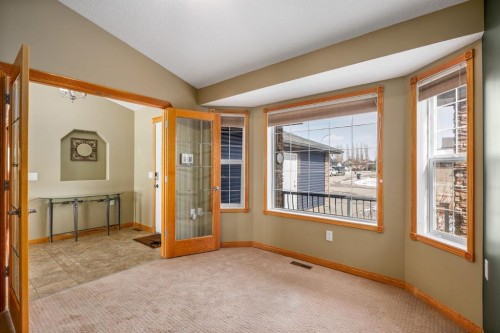 20 Hillcrest Boulevard, Strathmore, AB - Indoor Photo Showing Other Room