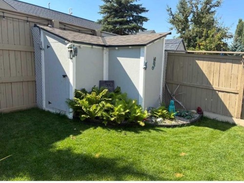 54 Chapala Grove Se, Calgary, AB - Outdoor