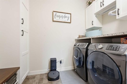 99 Valarosa Drive, Didsbury, AB - Indoor Photo Showing Laundry Room