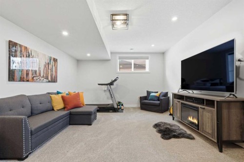 99 Valarosa Drive, Didsbury, AB - Indoor