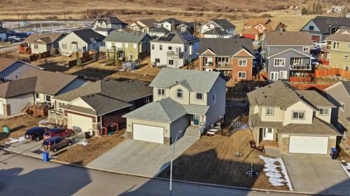 99 Valarosa Drive, Didsbury, AB - Outdoor With Facade
