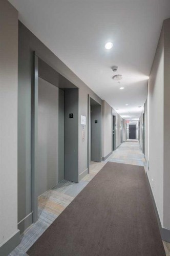 1205-550 Riverfront Avenue Se, Calgary, AB - Indoor Photo Showing Other Room
