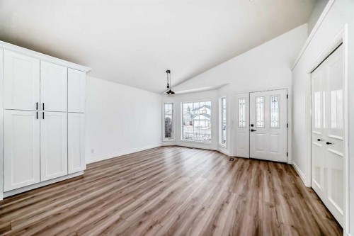 228 Woodside Crescent Nw, Airdrie, AB - Indoor Photo Showing Other Room