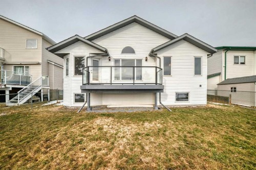 228 Woodside Crescent Nw, Airdrie, AB - Outdoor