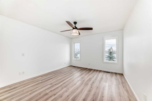 228 Woodside Crescent Nw, Airdrie, AB - Indoor Photo Showing Other Room