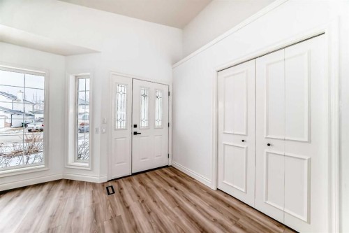 228 Woodside Crescent Nw, Airdrie, AB - Indoor Photo Showing Other Room