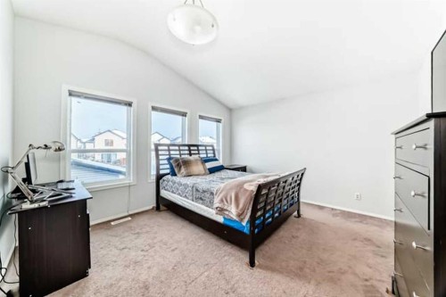 9275 Saddlebrook Drive Ne, Calgary, AB - Indoor Photo Showing Bedroom