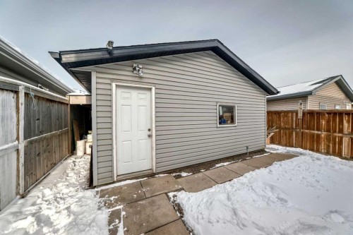 9275 Saddlebrook Drive Ne, Calgary, AB - Outdoor With Exterior