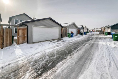 9275 Saddlebrook Drive Ne, Calgary, AB - Outdoor