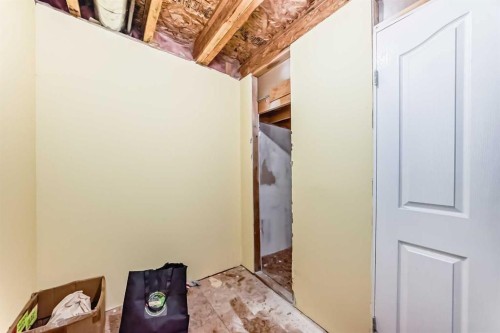 39 Saddleridge Close Ne, Calgary, AB - Indoor Photo Showing Other Room