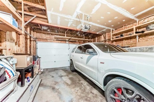 39 Saddleridge Close Ne, Calgary, AB - Indoor Photo Showing Garage