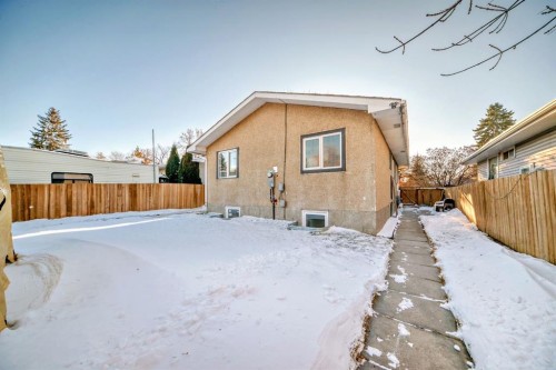 3221 32A Avenue Se, Calgary, AB - Outdoor