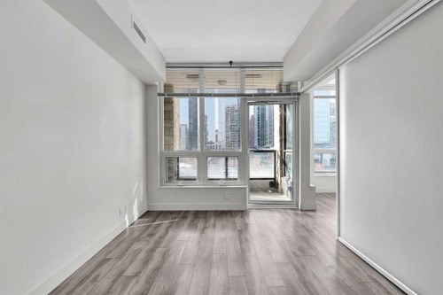 544-222 Riverfront Avenue Sw, Calgary, AB - Indoor Photo Showing Other Room