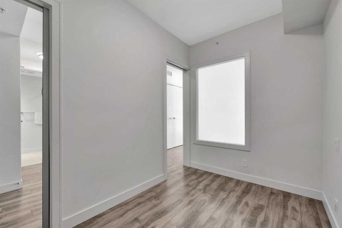 544-222 Riverfront Avenue Sw, Calgary, AB - Indoor Photo Showing Other Room