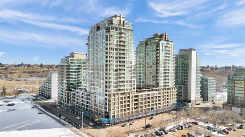 544-222 Riverfront Avenue Sw, Calgary, AB - Outdoor With Facade