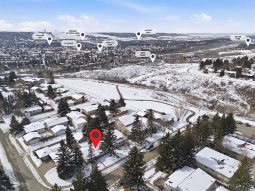 7107 54 Avenue Nw, Calgary, AB - Outdoor With View