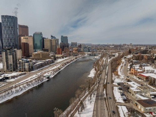 303-300 Meredith Road Ne, Calgary, AB - Outdoor With View