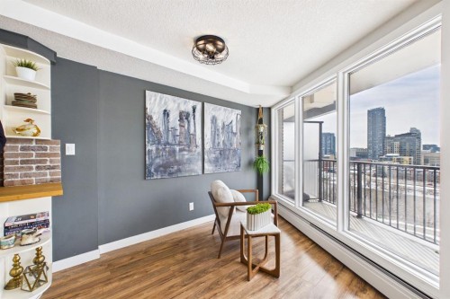 303-300 Meredith Road Ne, Calgary, AB - Indoor Photo Showing Other Room