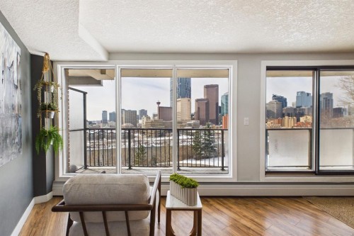 303-300 Meredith Road Ne, Calgary, AB - Indoor