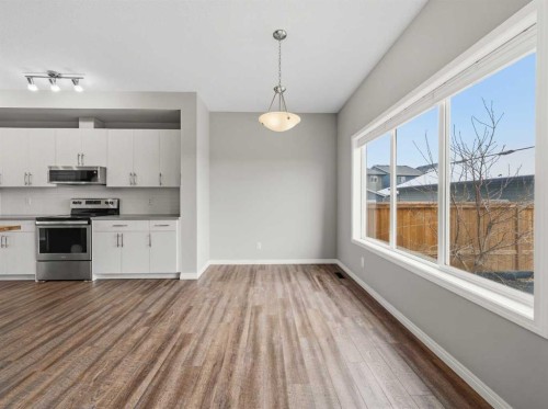 89 Walgrove Rise Se, Calgary, AB - Indoor Photo Showing Kitchen