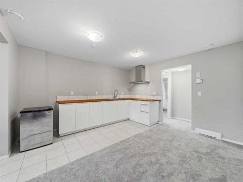 89 Walgrove Rise Se, Calgary, AB - Indoor Photo Showing Kitchen