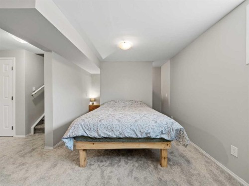 89 Walgrove Rise Se, Calgary, AB - Indoor Photo Showing Bedroom