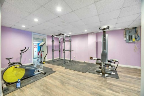 229 5 Avenue, Strathmore, AB - Indoor Photo Showing Gym Room