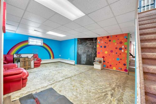 229 5 Avenue, Strathmore, AB - Indoor Photo Showing Other Room