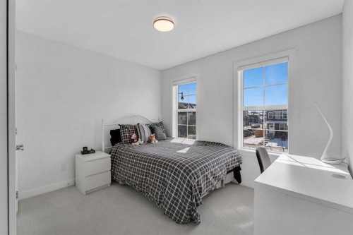 178 Dawson Way, Chestermere, AB - Indoor Photo Showing Bedroom