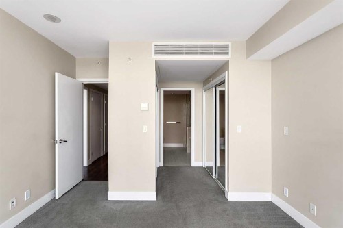 2103-510 6 Avenue Se, Calgary, AB - Indoor Photo Showing Other Room