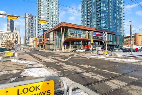 2103-510 6 Avenue Se, Calgary, AB - Outdoor