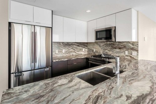 2103-510 6 Avenue Se, Calgary, AB - Indoor Photo Showing Kitchen With Double Sink