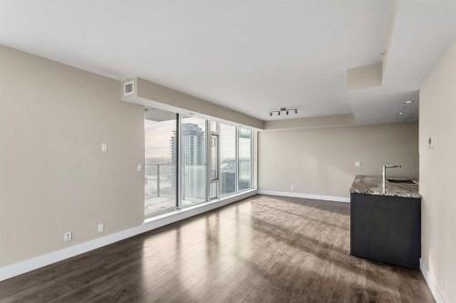 2103-510 6 Avenue Se, Calgary, AB - Indoor Photo Showing Other Room