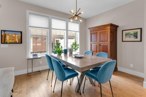376 Quarry Park Boulevard Se, Calgary, AB - Indoor Photo Showing Dining Room
