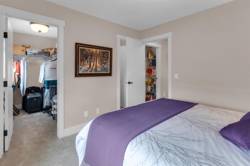 376 Quarry Park Boulevard Se, Calgary, AB - Indoor Photo Showing Bedroom