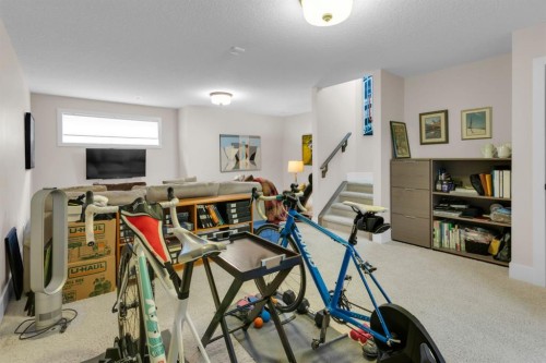 376 Quarry Park Boulevard Se, Calgary, AB - Indoor Photo Showing Other Room