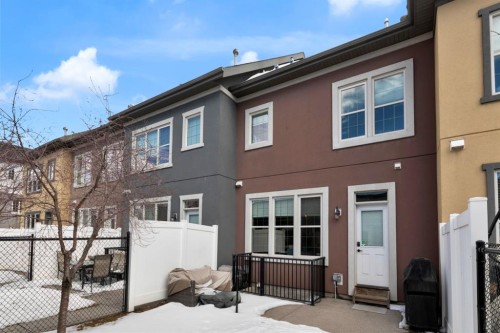 376 Quarry Park Boulevard Se, Calgary, AB - Outdoor With Exterior