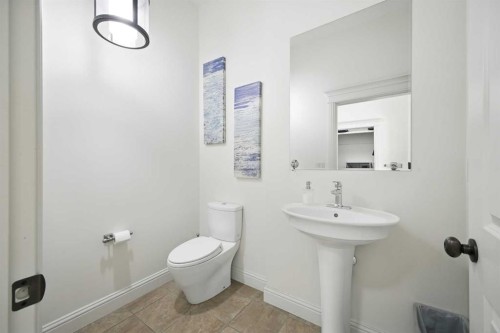 62 Posthill Drive Sw, Calgary, AB - Indoor Photo Showing Bathroom