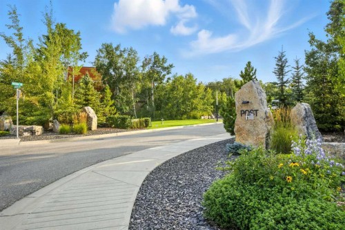 62 Posthill Drive Sw, Calgary, AB - Outdoor